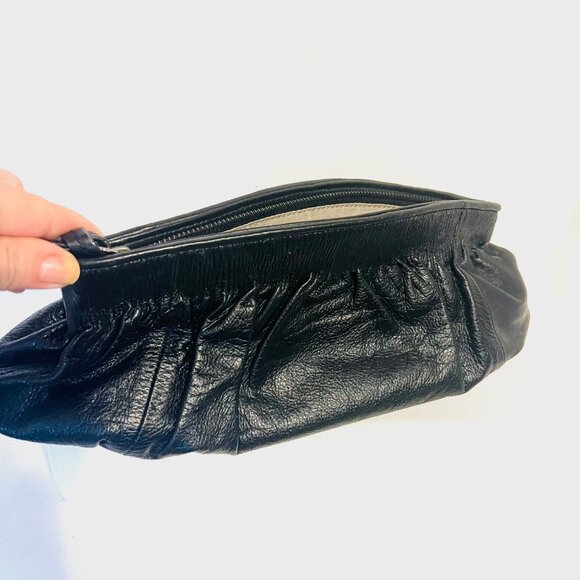 Banana Republic Black Soft Cow Leather Clutch/Wristlet Purse-Roomy-Zip Up-Prom - Picture 3 of 13